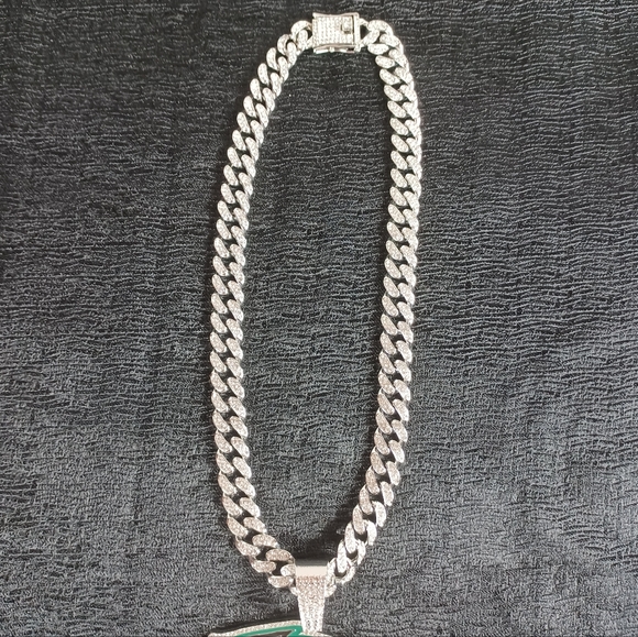 NFL Philadelphia Eagles Necklace Pendant Cuban Chain Link Football Jewelry - Picture 4 of 6